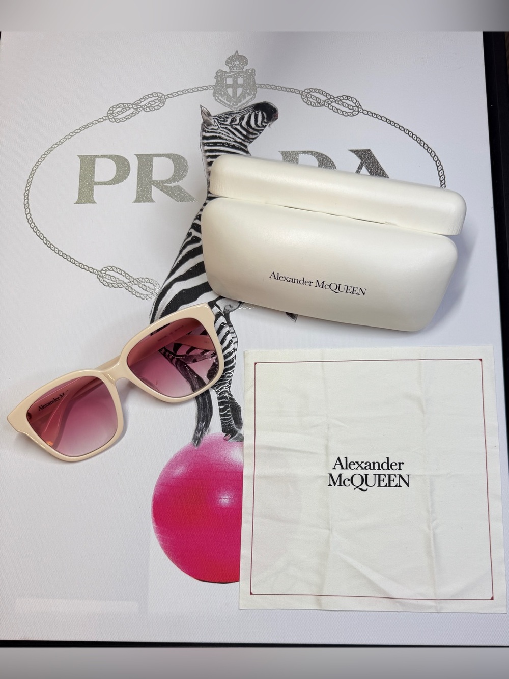 Alexander McQueen *NWOT* Square Frame Sunglasses - Picture 2 of 7
